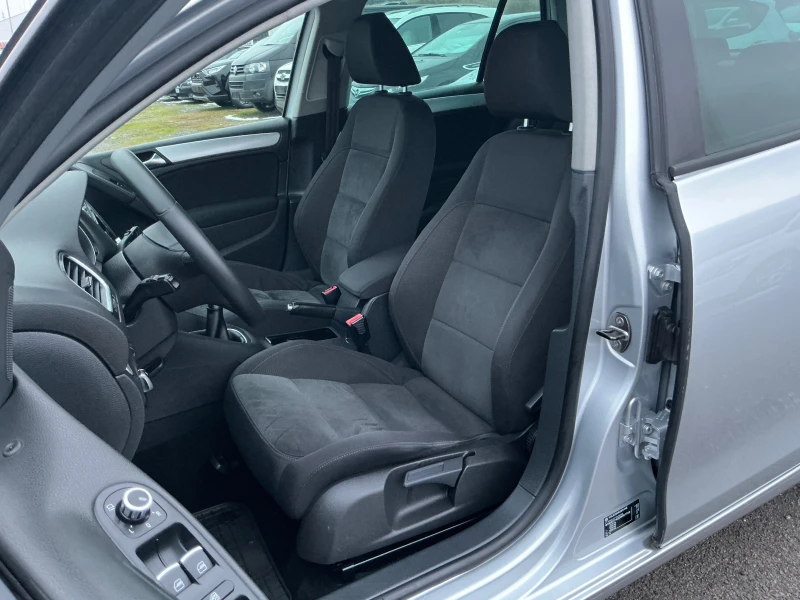 VW Golf 1.6 TDI, снимка 14 - Автомобили и джипове - 53204028