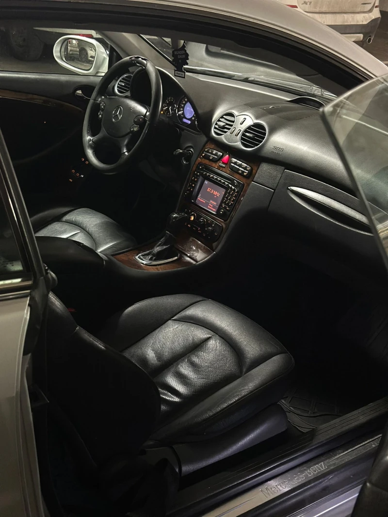 Mercedes-Benz CLK CLK 320 Бартер , снимка 4 - Автомобили и джипове - 53291842