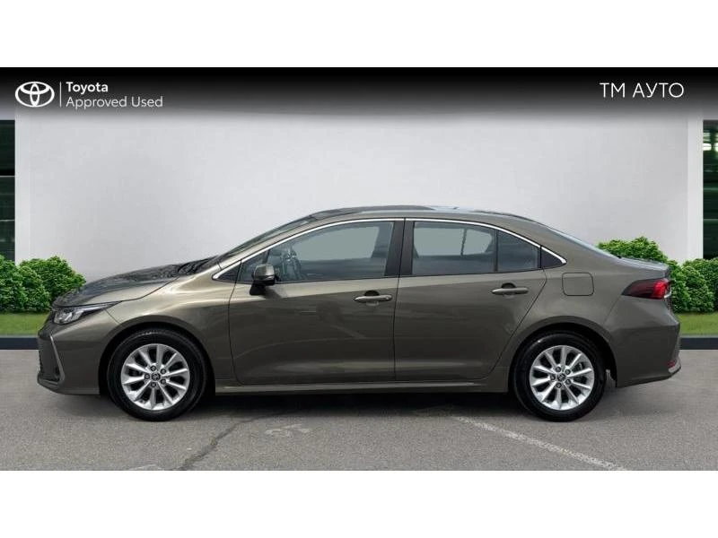 Toyota Corolla SDN 1.8HSD EXECUTIVE, снимка 3 - Автомобили и джипове - 54264957
