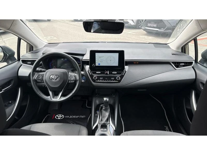 Toyota Corolla SDN 1.8HSD EXECUTIVE, снимка 8 - Автомобили и джипове - 54264957