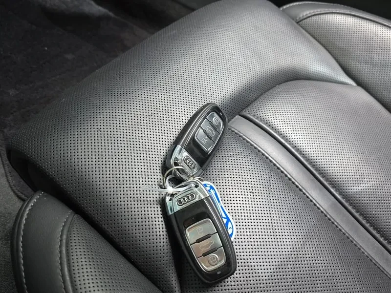 Audi A8 4.2 FSI Quattro - ���� 30% ����� | Mobile.bg � ����������� 14