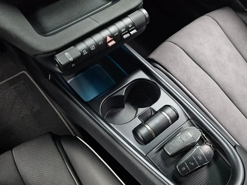BYD Dolphin BASS/360 КАМЕРИ/ПАНОРАМА/ПОДГРЕВИ, снимка 11 - Автомобили и джипове - 56575670