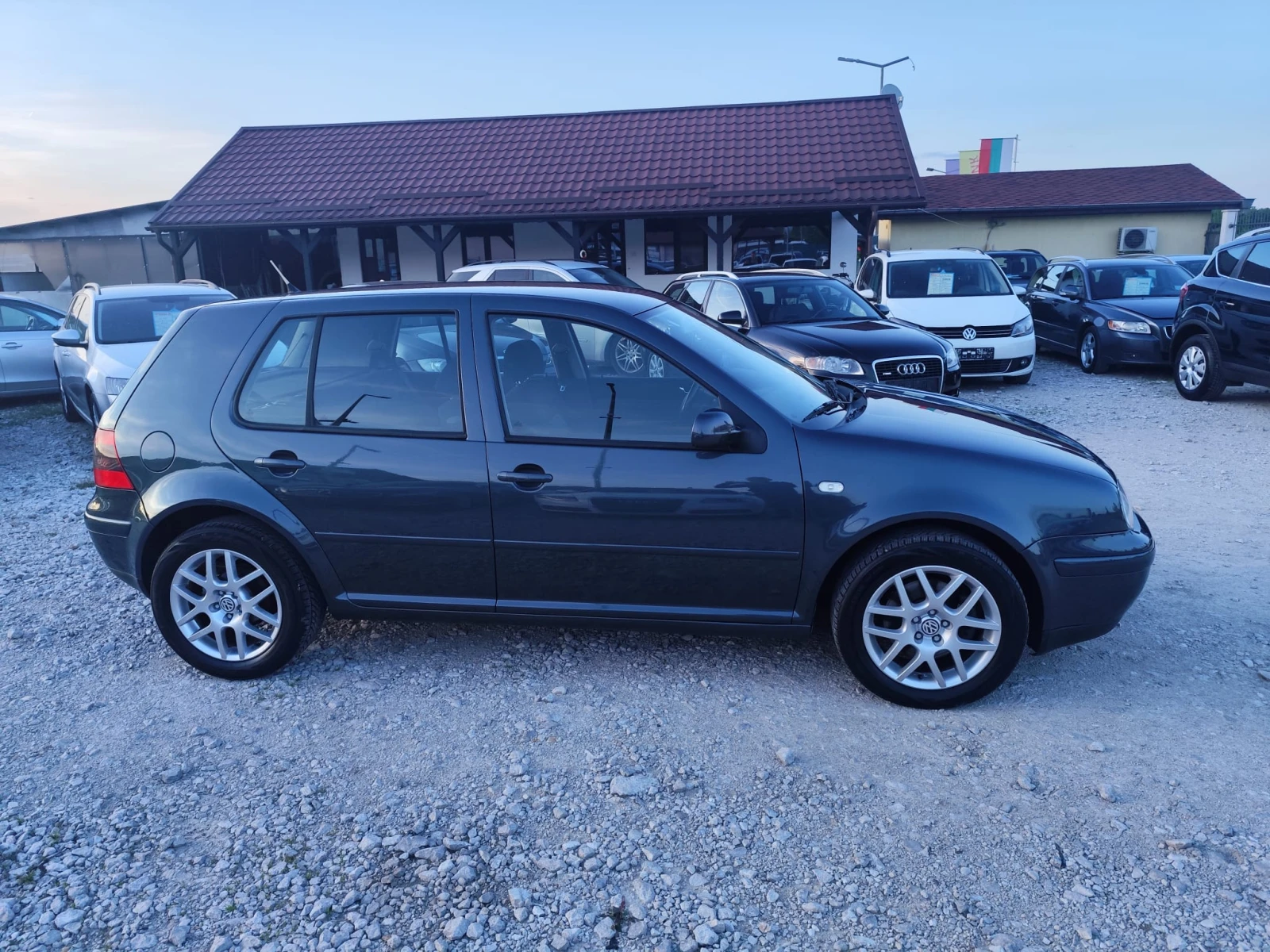 VW Golf 1.9-TDI 131кс.КЛИМАТРОНИК - изображение 4