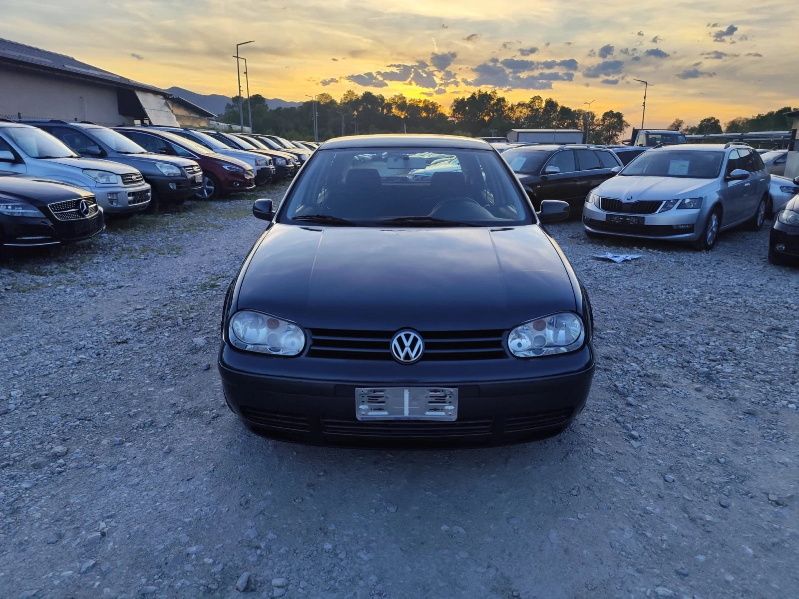 VW Golf 1.9-TDI 131кс.КЛИМАТРОНИК - изображение 2