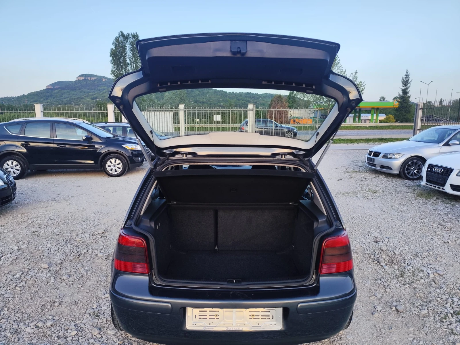 VW Golf 1.9-TDI 131кс.КЛИМАТРОНИК - изображение 7