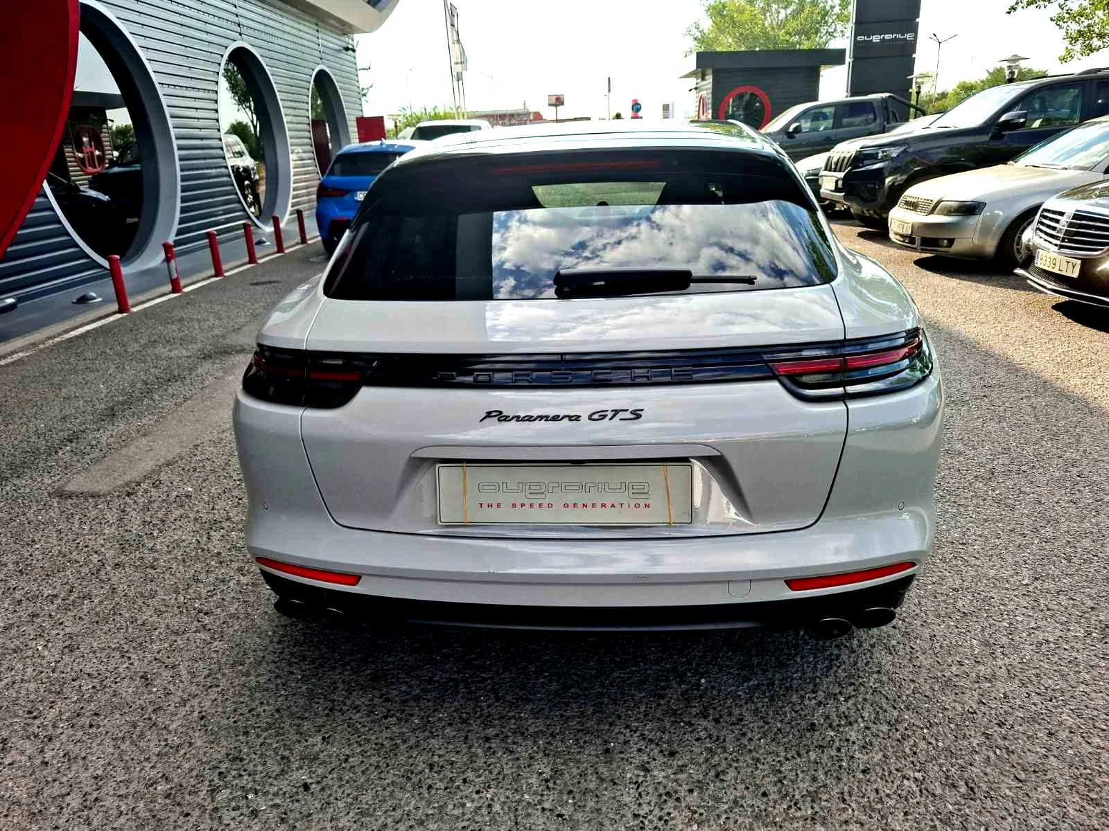 Porsche Panamera Sport Turismo GTS 4.0 V8 - изображение 6