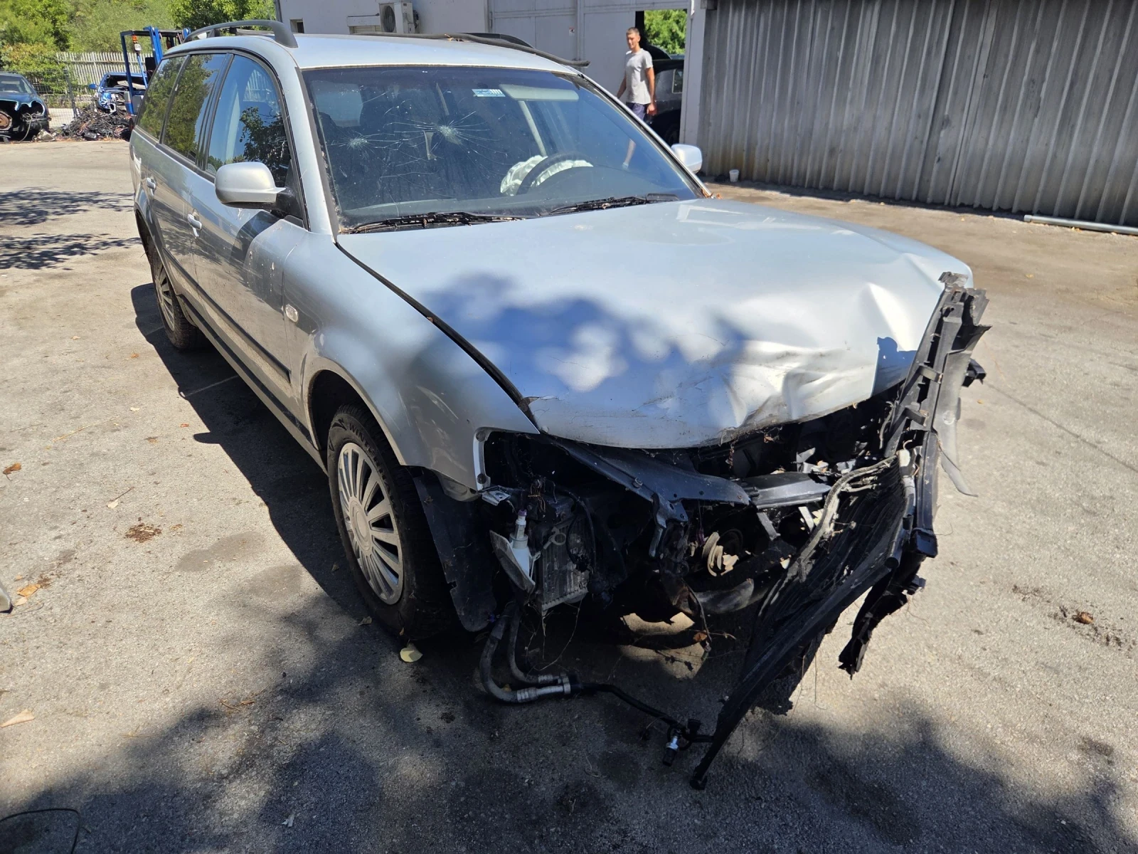 VW Passat 1.9PD 116к.с. 6ск. - изображение 4