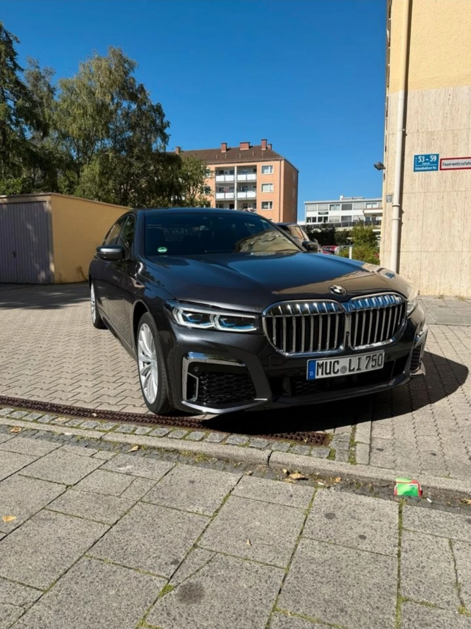 BMW 750 Li G12 Carbon Core - изображение 3