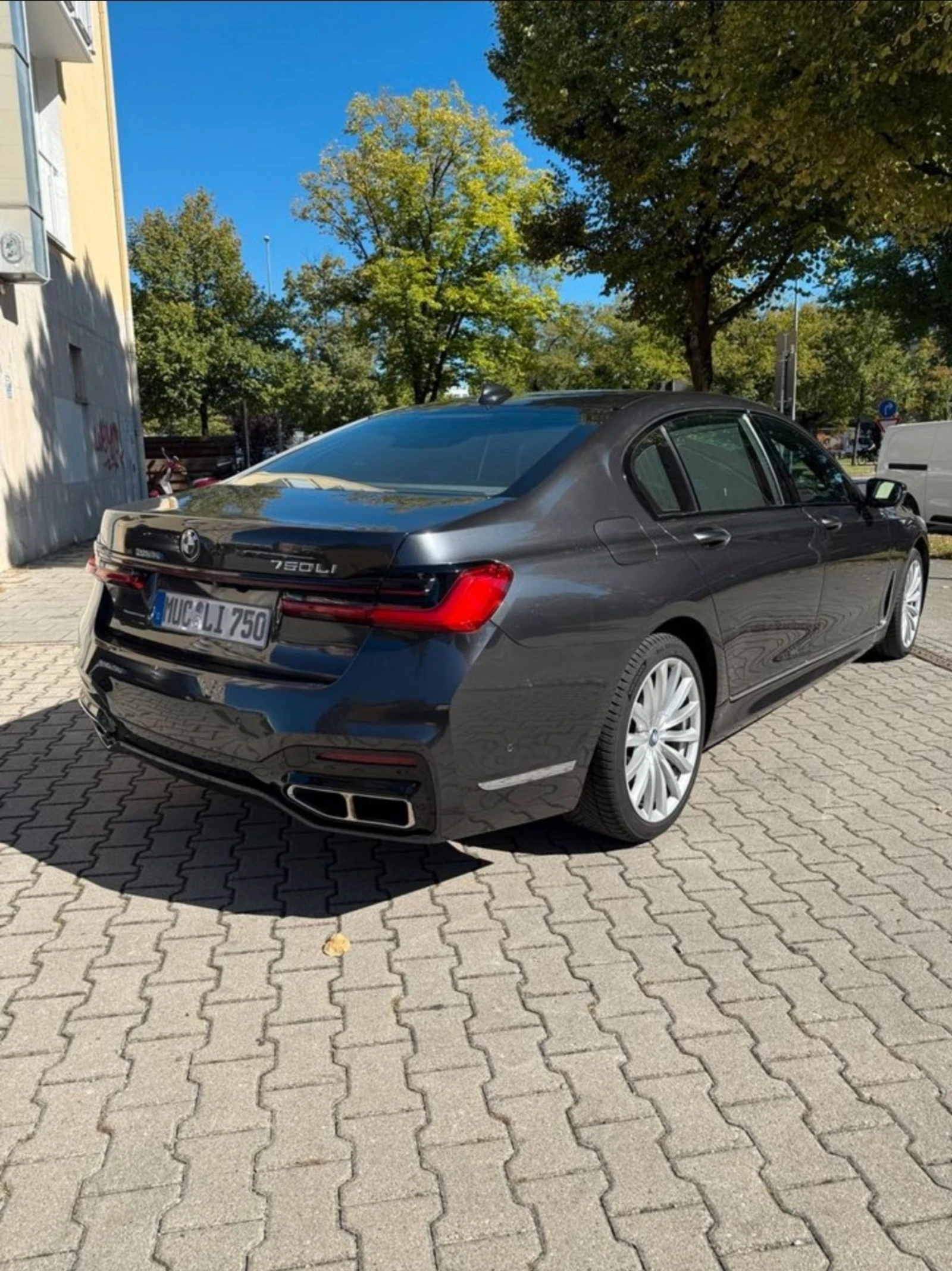 BMW 750 Li G12 Carbon Core - изображение 7