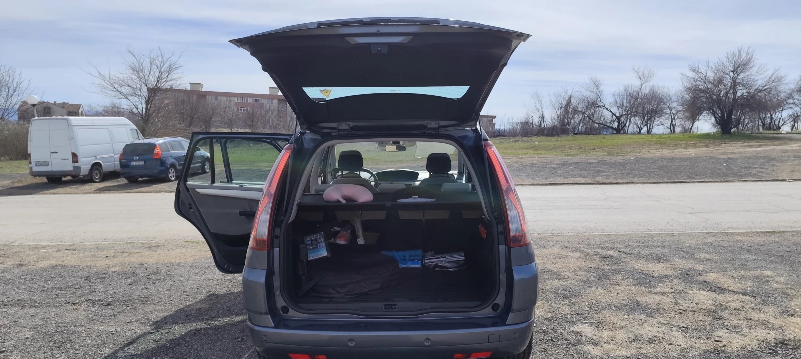 Citroen Grand C4 Picasso LPG, снимка 11 - Автомобили и джипове - 53756403