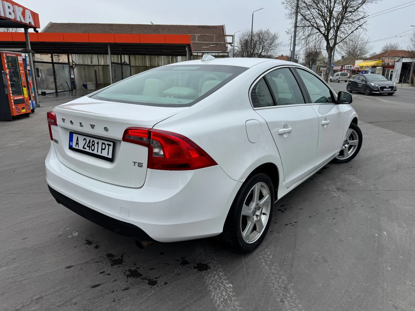 Volvo S60 2.5 T5, снимка 4 - Автомобили и джипове - 53885173