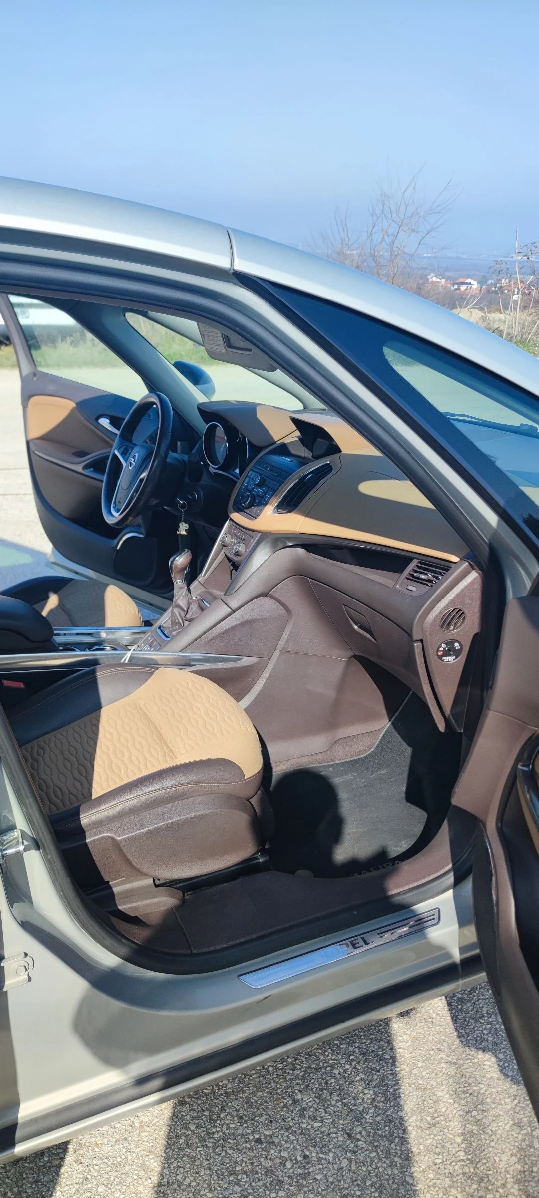 Opel Zafira 2.0 CDTI Biturbo , снимка 11 - Автомобили и джипове - 54042308