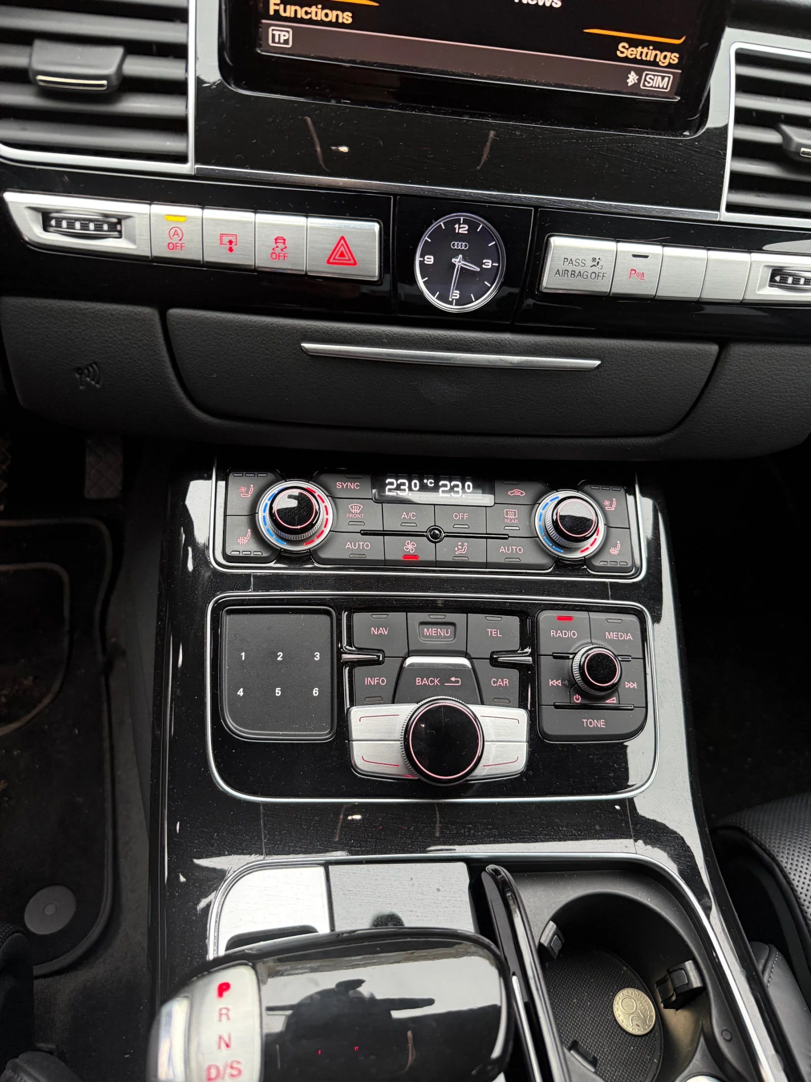 Audi A8, снимка 10 - Автомобили и джипове - 54190322