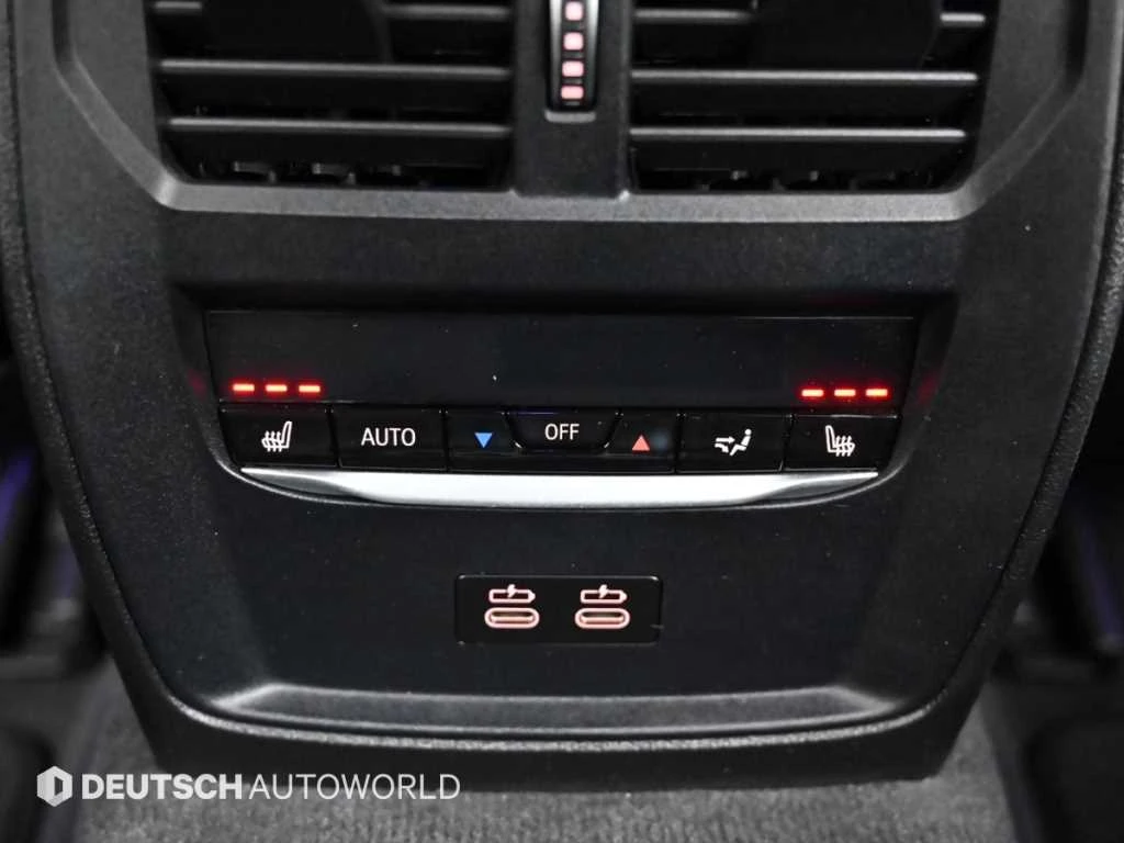 BMW 340 M* DISTRONIC* 360 CAMS, снимка 13 - Автомобили и джипове - 54564667