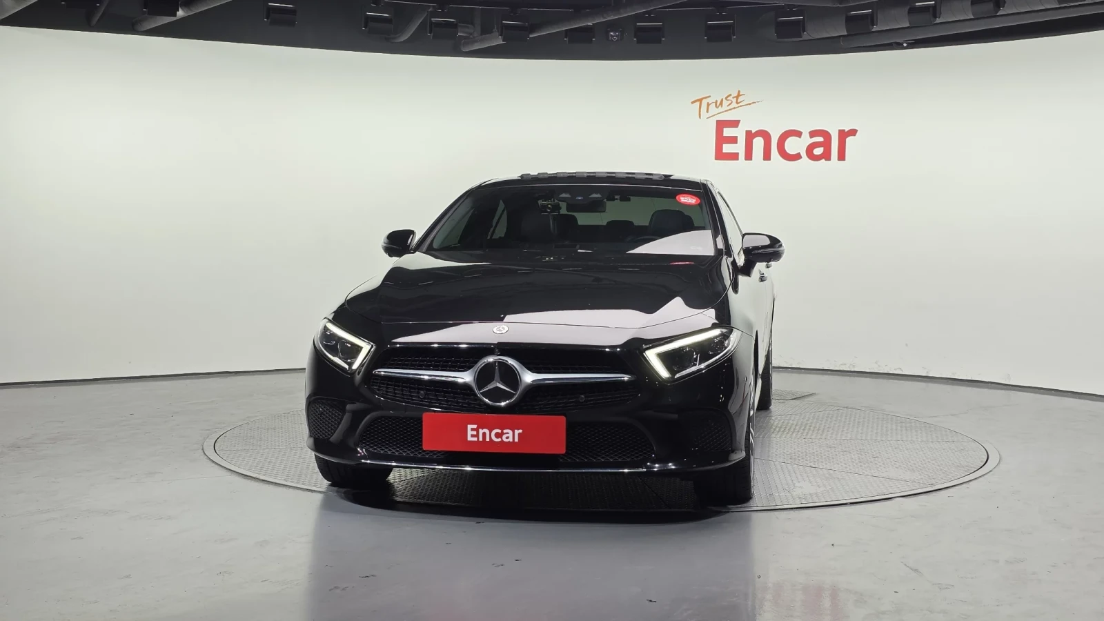 Mercedes-Benz CLS 400 * DISTRONIC * 4x4 * HEAD-UP * BURM * ОБДУХ * 360, снимка 2 - Автомобили и джипове - 54594200