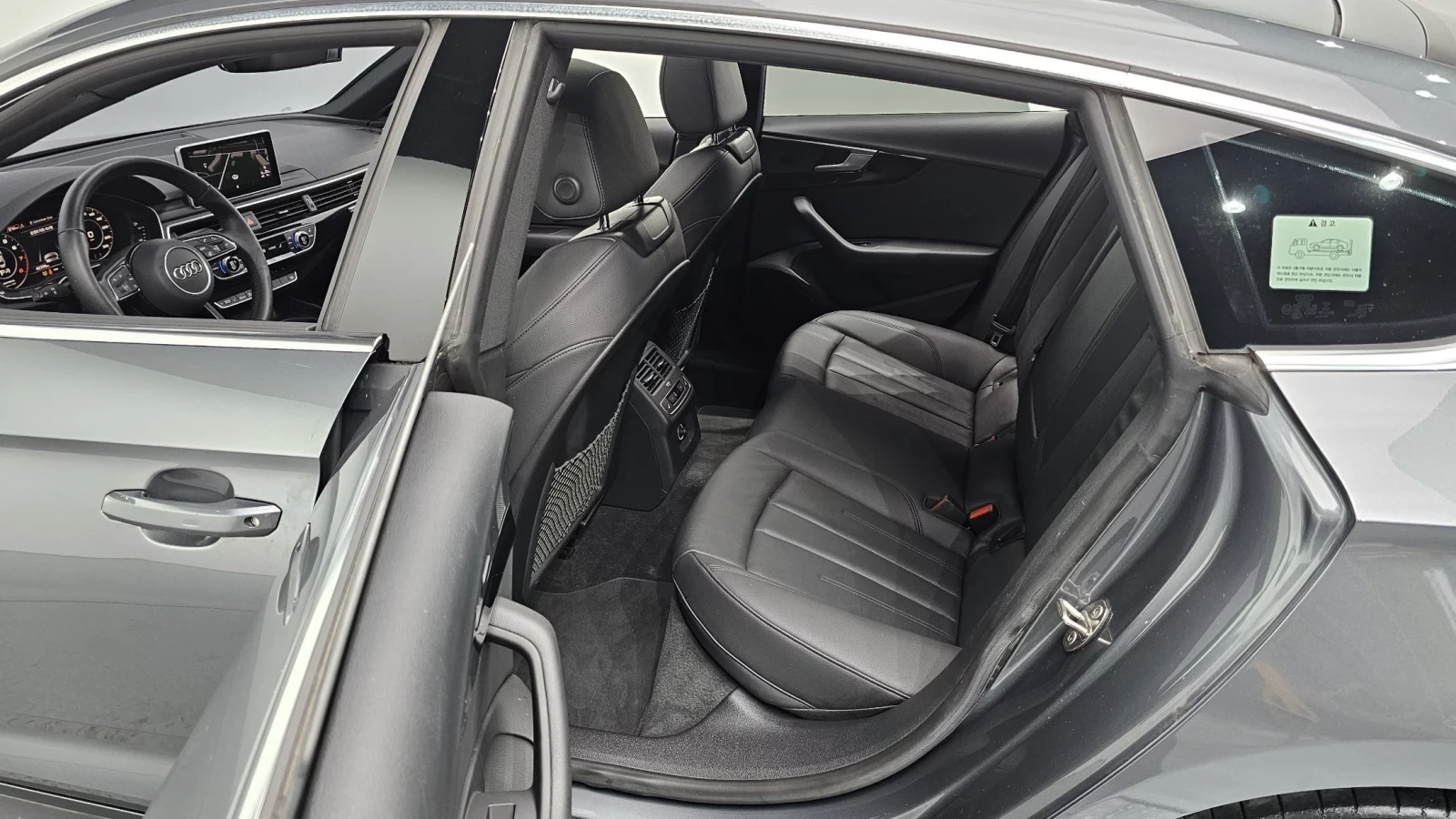 Audi A5 45 TFSI Premium , снимка 12 - Автомобили и джипове - 54701135