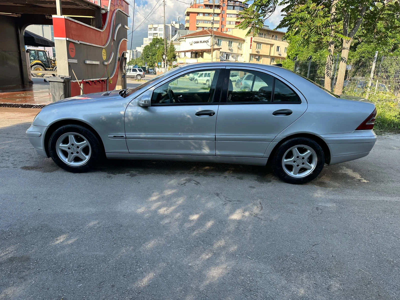 Mercedes-Benz C 220, снимка 6 - Автомобили и джипове - 54829440