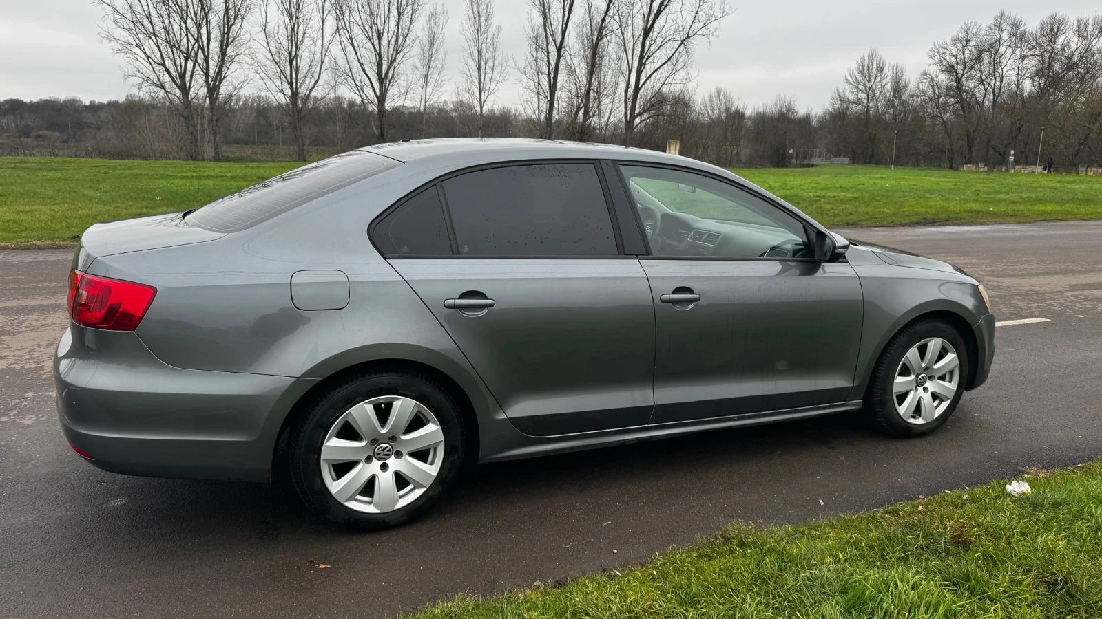 VW Jetta MK6, снимка 3 - Автомобили и джипове - 54890268