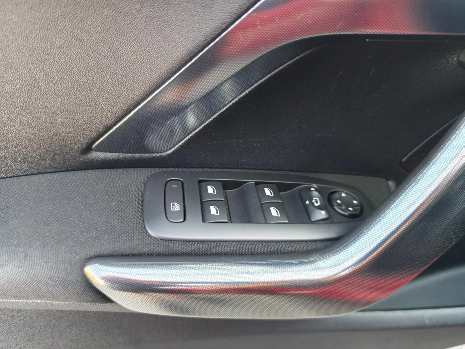 Peugeot 2008 1.2 e-THP Turbo ������ | Mobile.bg � ����������� 14