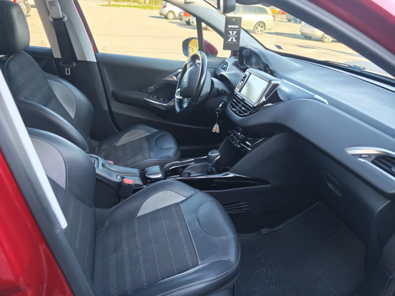 Peugeot 2008 1.2 e-THP Turbo ������ | Mobile.bg � ����������� 11