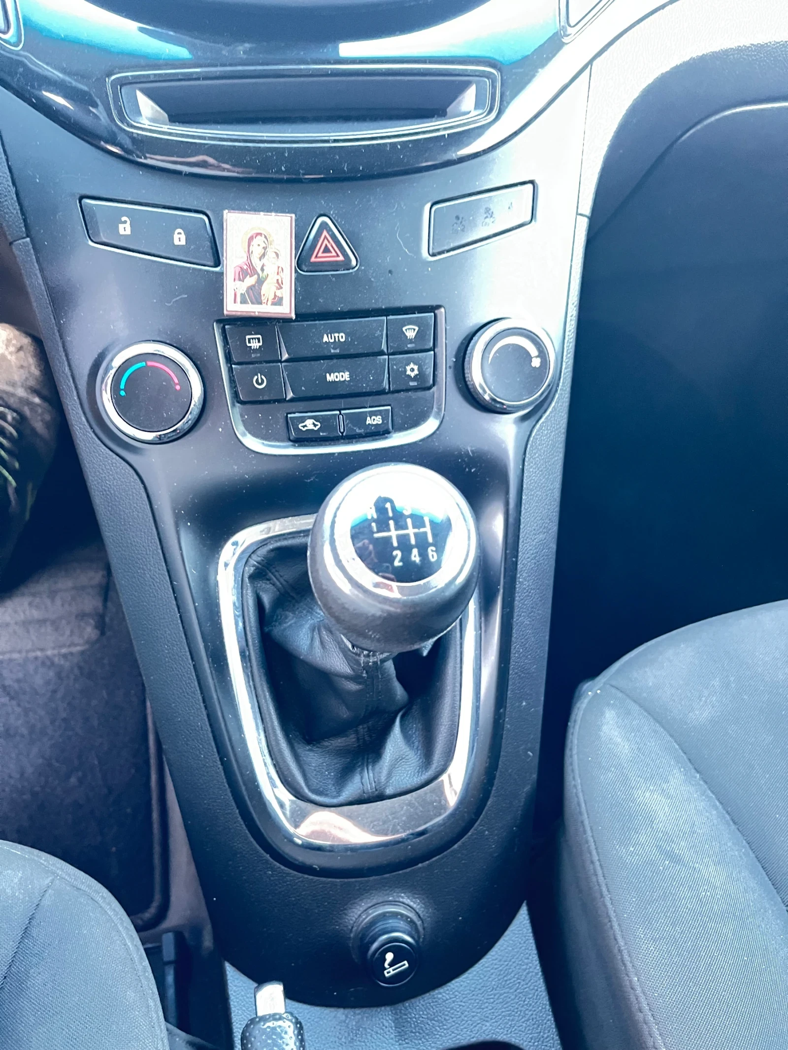 Chevrolet Orlando, снимка 15 - Автомобили и джипове - 55328161