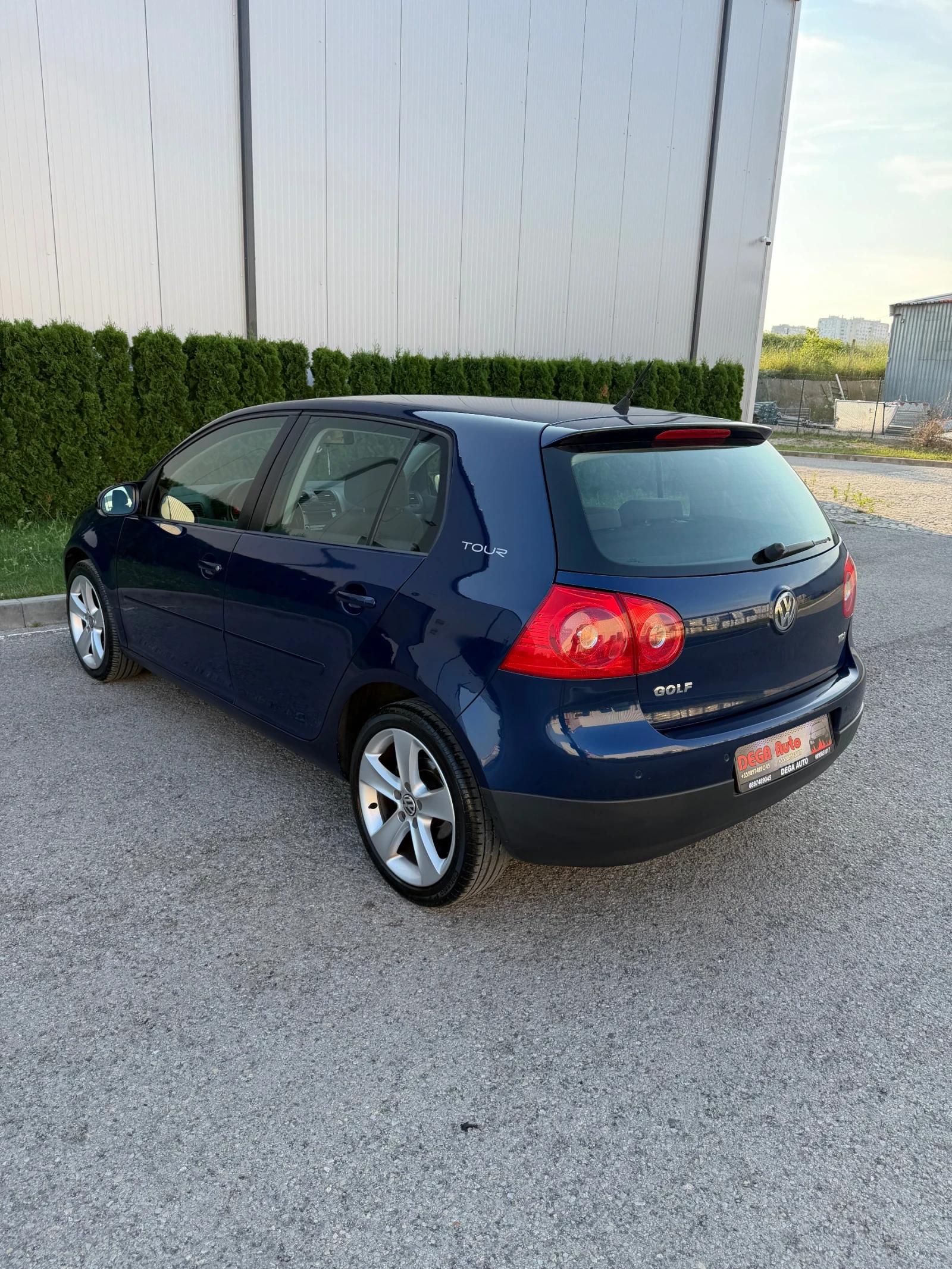 VW Golf 1.9tdi 105k.c* TOUR* ЛИЗИНГ* , снимка 5 - Автомобили и джипове - 55335745
