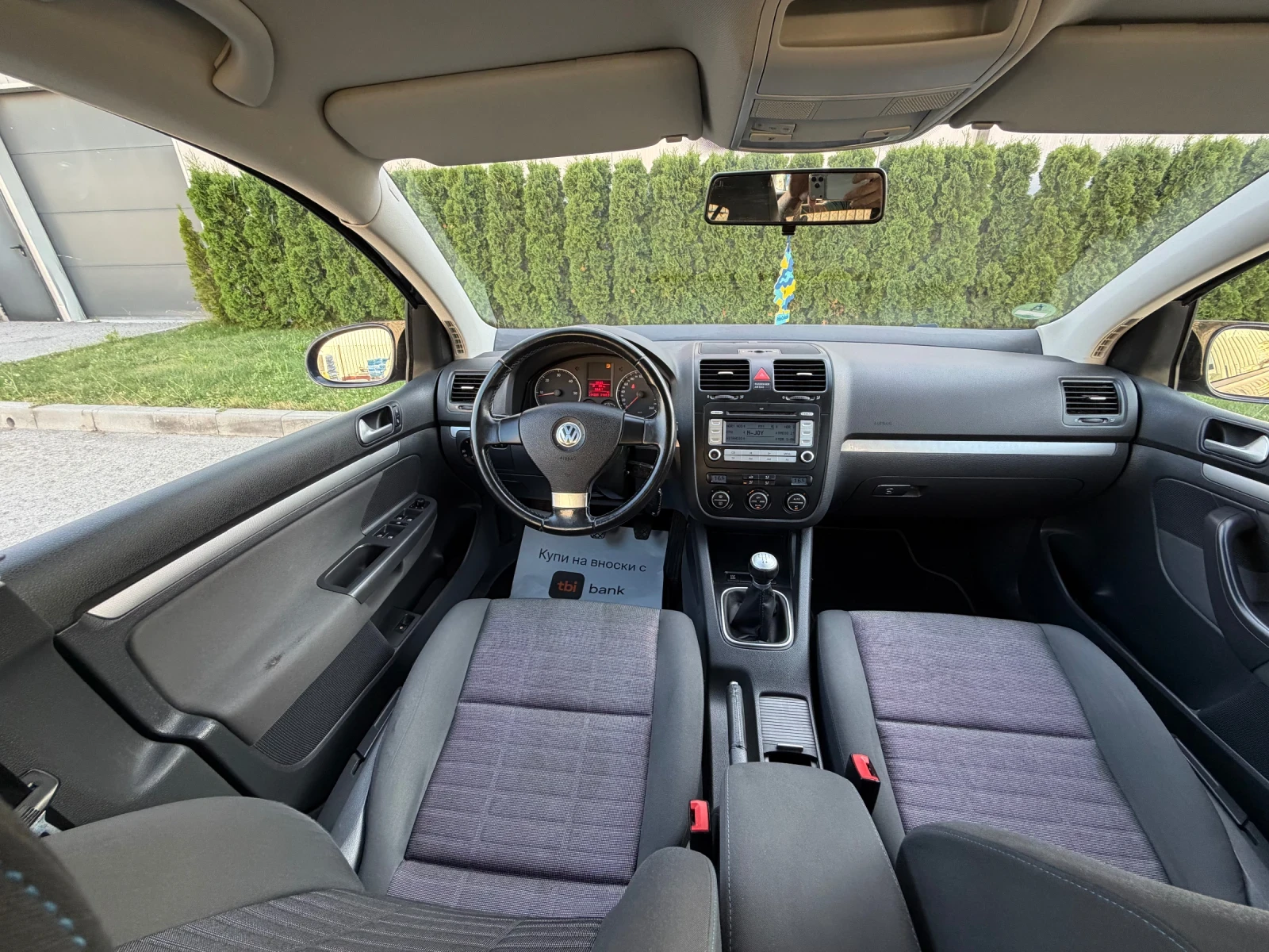 VW Golf 1.9tdi 105k.c* TOUR* ЛИЗИНГ* , снимка 9 - Автомобили и джипове - 55335745