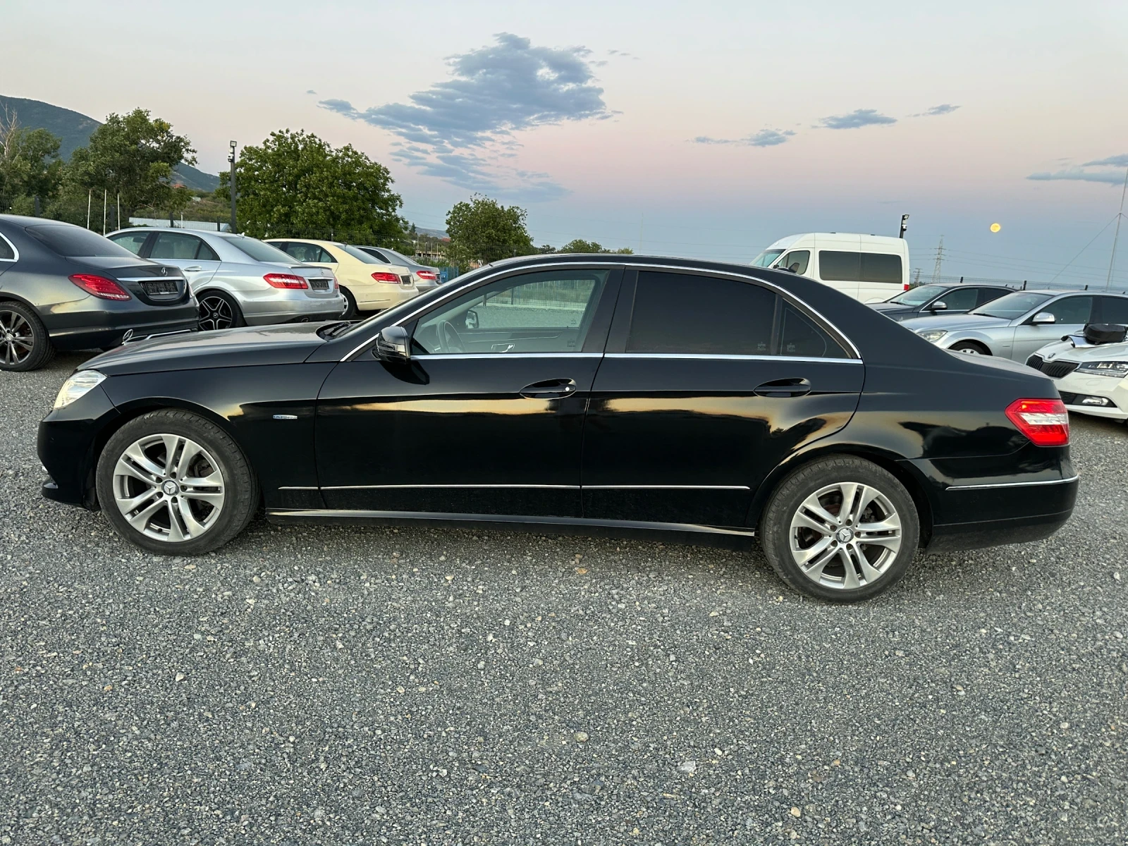 Mercedes-Benz E 220 2.2CDI* 170к.с* КОЖА* НАВИГАЦИЯ, снимка 4 - Автомобили и джипове - 55450759