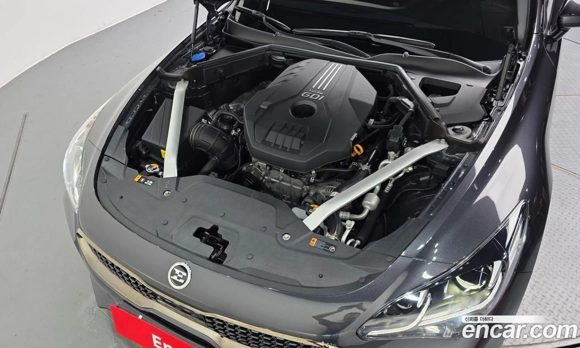 Kia Stinger 2.0 Turbo 2WD Platinum, снимка 5 - Автомобили и джипове - 55676734