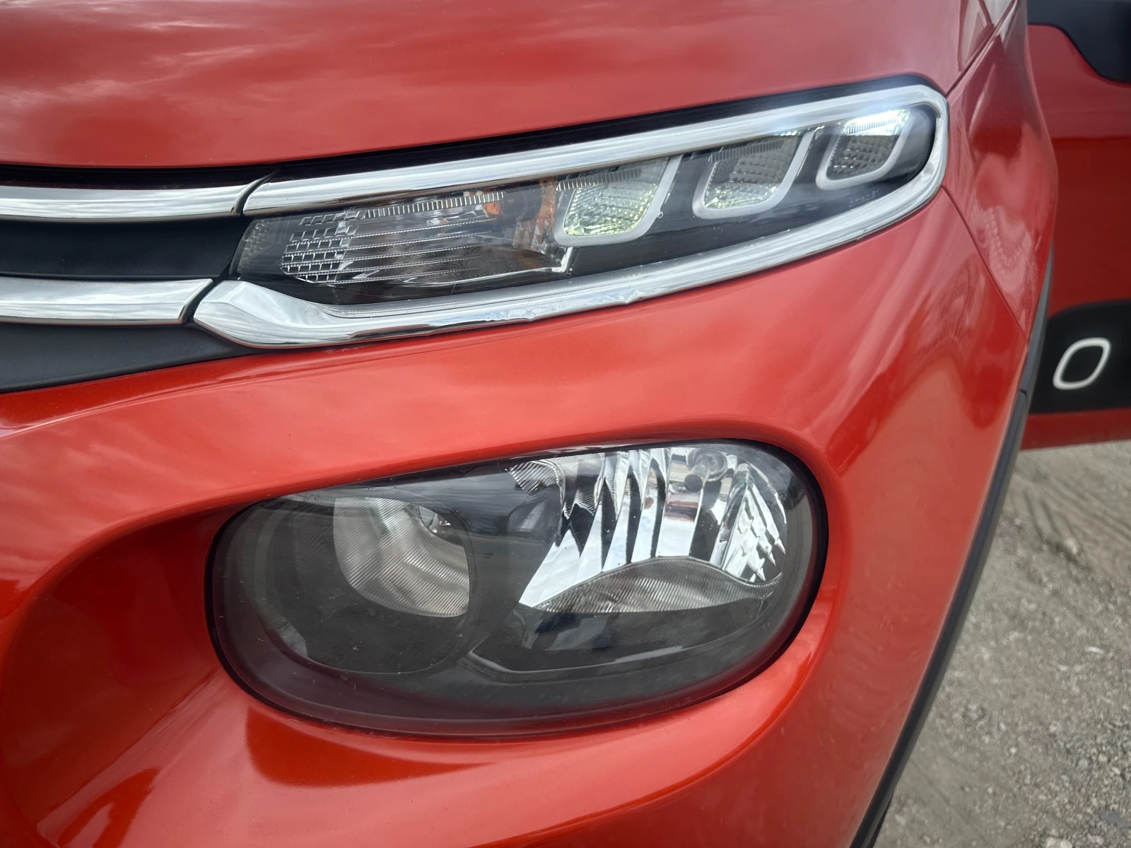 Citroen C3 1.2 i CROSS, снимка 15 - Автомобили и джипове - 55883056