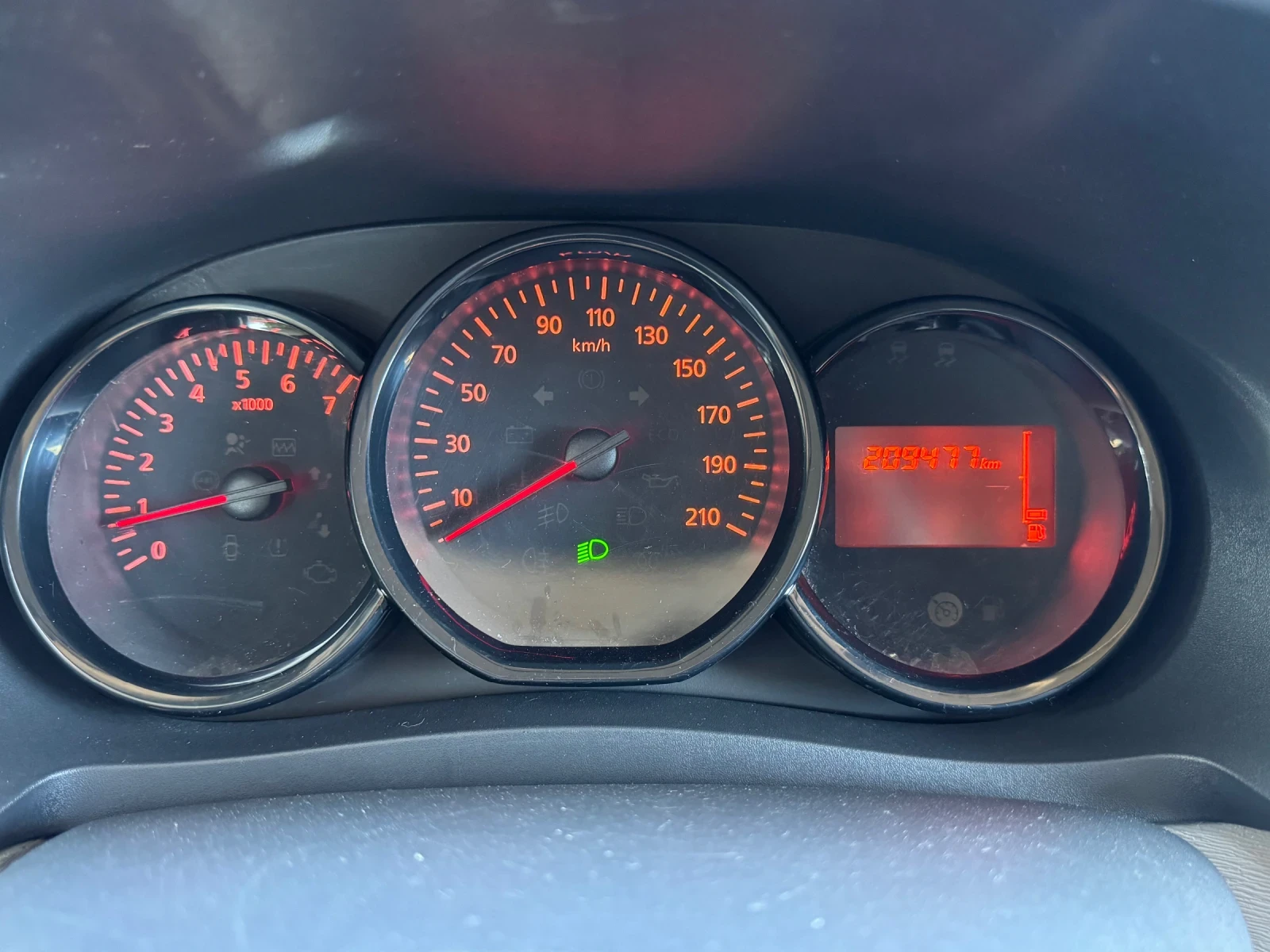 Dacia Dokker 1.5 Климатик Навигация, снимка 10 - Автомобили и джипове - 56016763