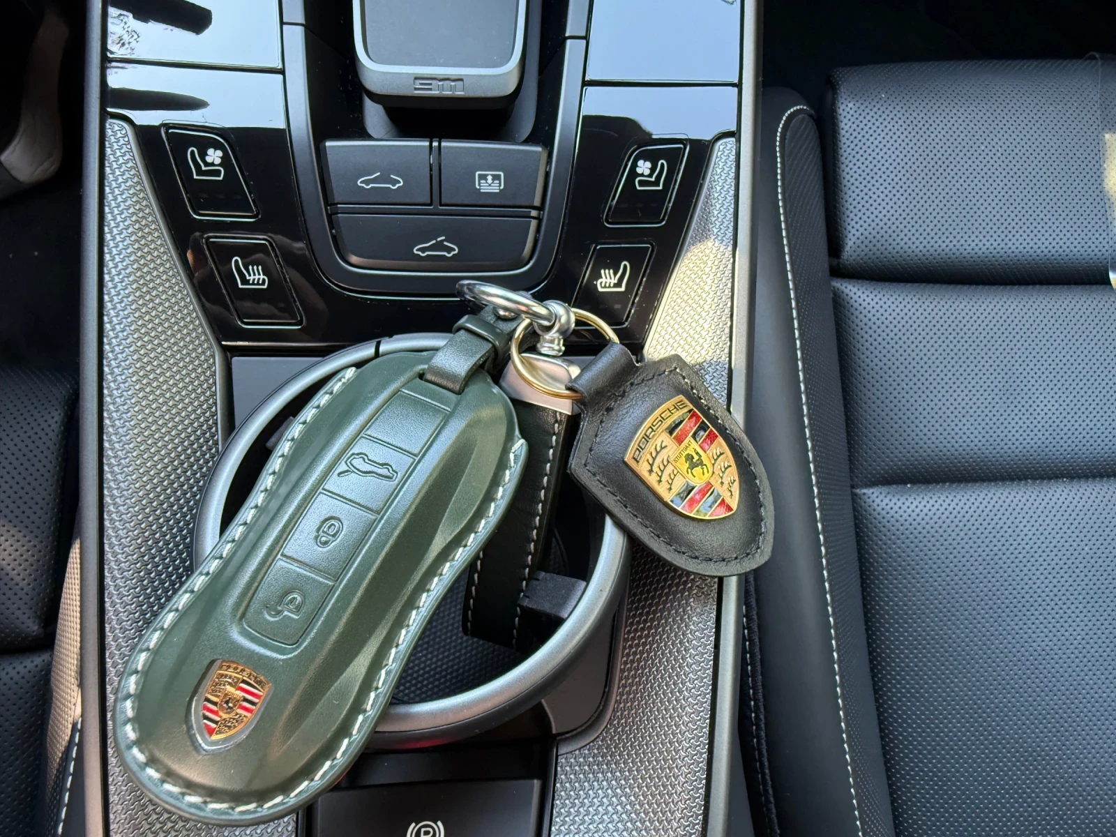 Porsche 911 Carrera 4 992.1, снимка 6 - Автомобили и джипове - 56185684