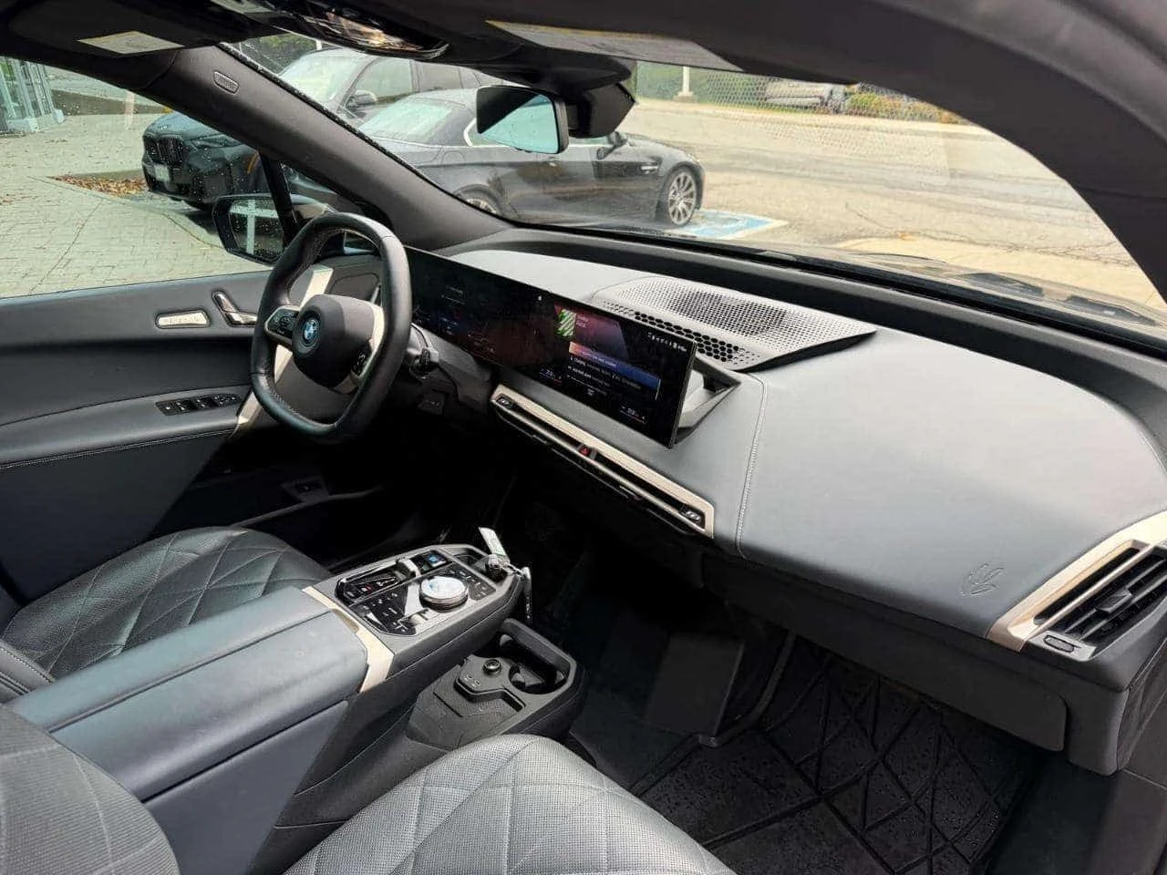 BMW iX / xDrive50 / �� ���������������� / ��������� ���� | Mobile.bg � ����������� 12