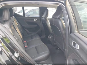 Volvo XC40 Momentun* Т5* Панорама* AWD* Крайна цена до БГ, снимка 8