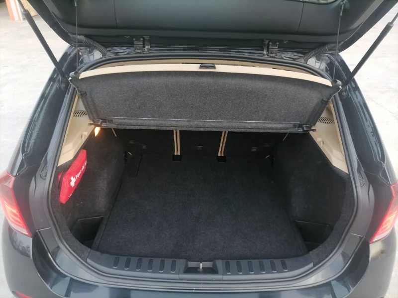BMW X1 2.0 177  X Drive, снимка 11 - Автомобили и джипове - 52633736
