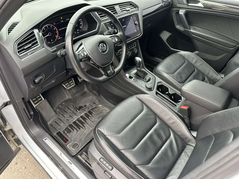 VW Tiguan R Line 4Motion, снимка 8 - Автомобили и джипове - 53088362