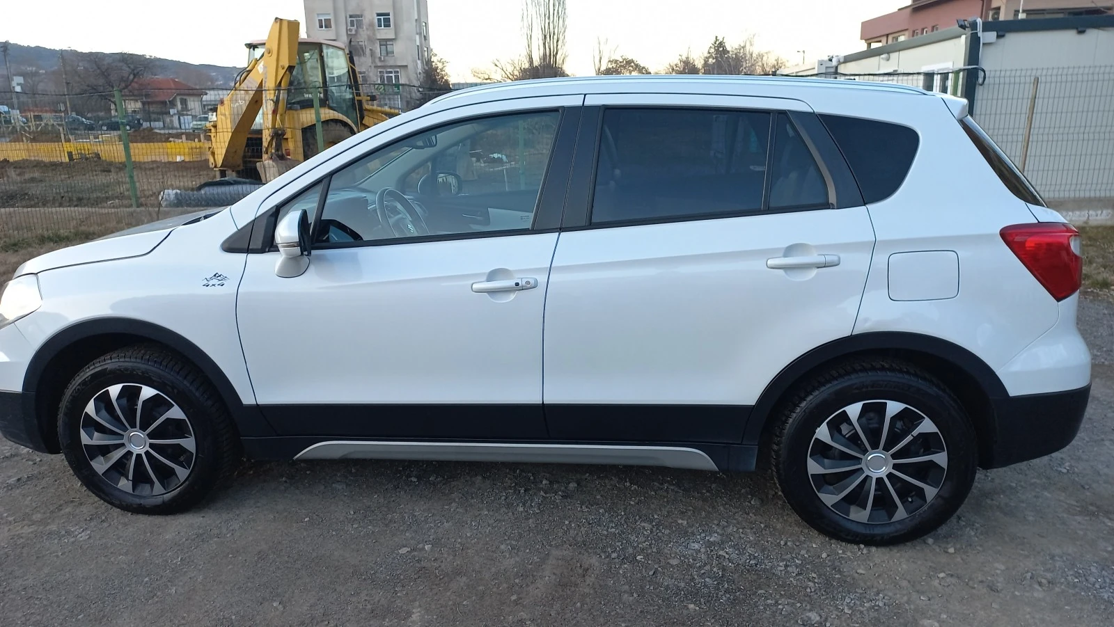 Suzuki SX4 S-Cross 1.6 all grip 4x4 - изображение 5