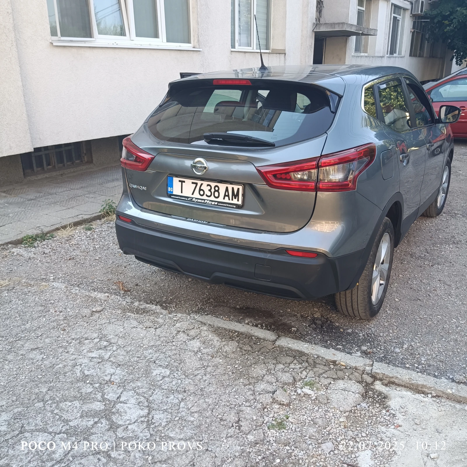 Nissan Qashqai 1, 6   4x4 - изображение 3