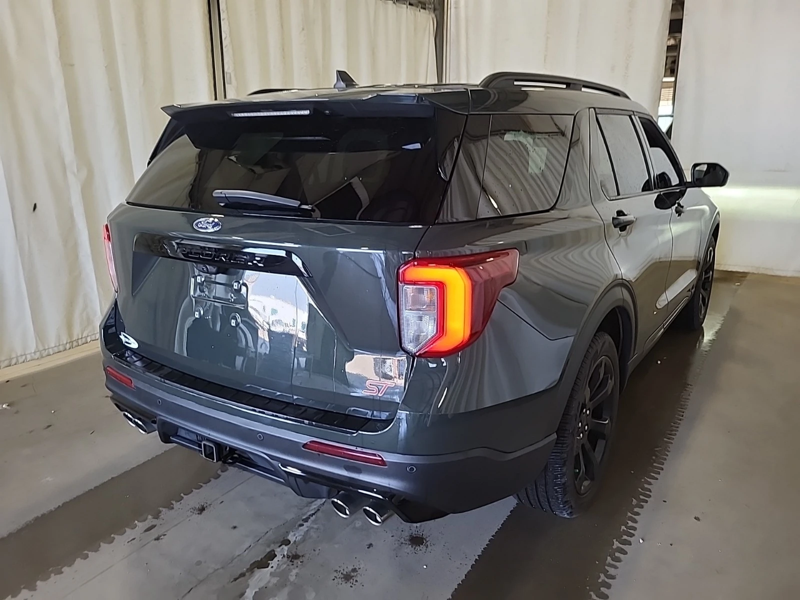 Ford Explorer ST * * CARFAX * * АВТО КРЕДИТ * *  - изображение 4