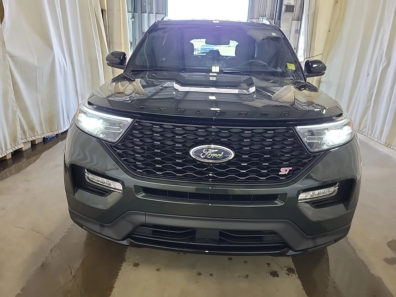 Ford Explorer ST * * CARFAX * * АВТО КРЕДИТ * *  - изображение 3