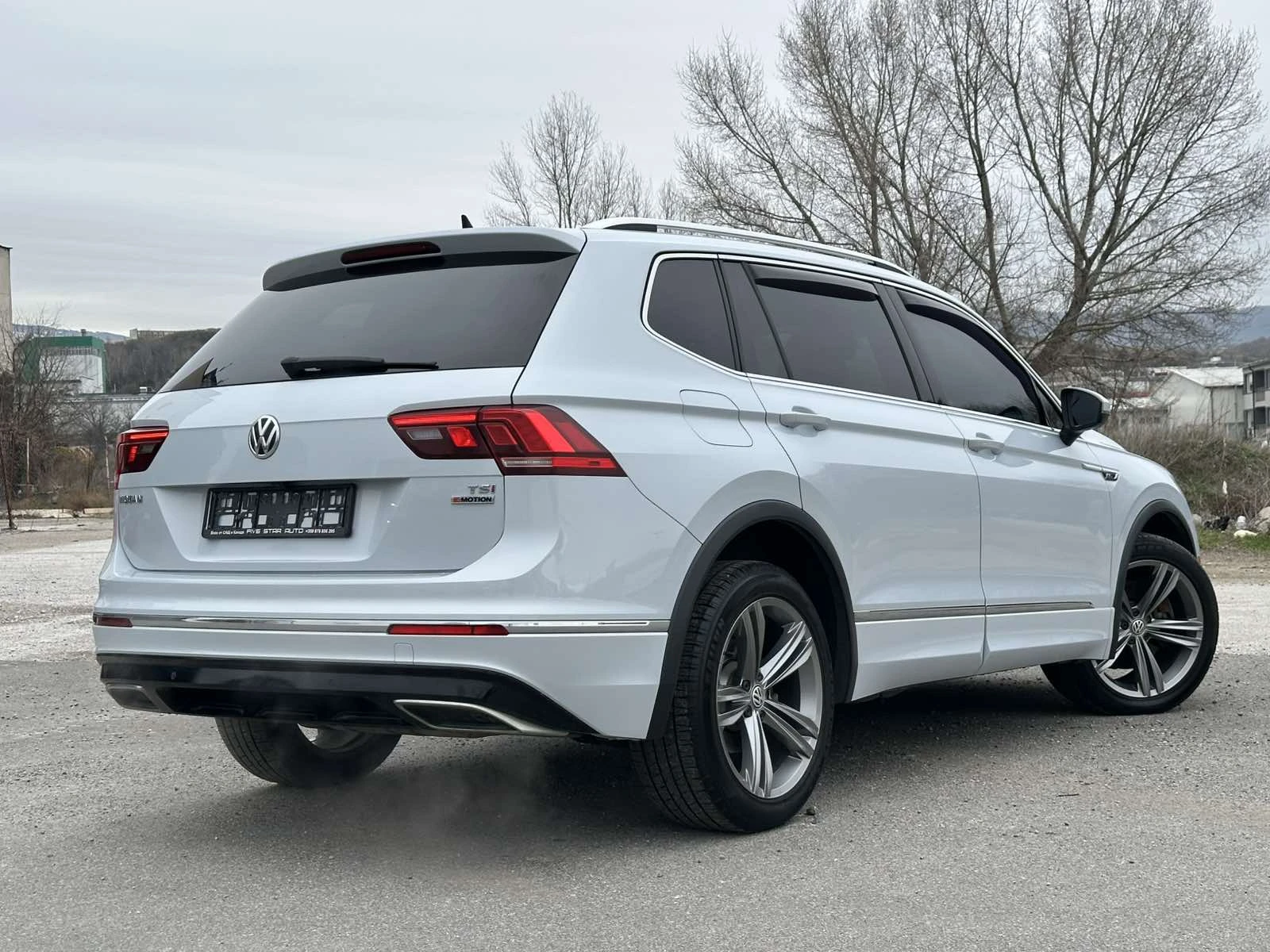 VW Tiguan R Line 4Motion - изображение 5
