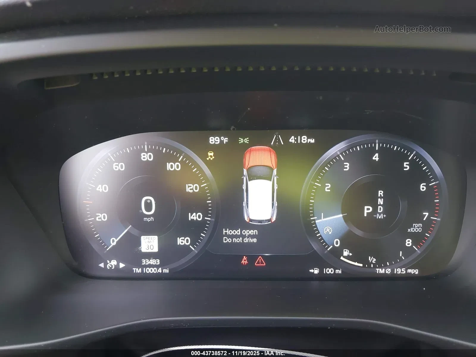 Volvo XC40 Momentun* Т5* Панорама* AWD* Крайна цена до БГ - изображение 10