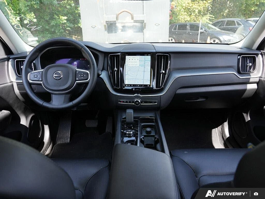 Volvo XC60 B5* Core Dark* АвтоКредит* (ЦЕНА ДО БГ) - изображение 6