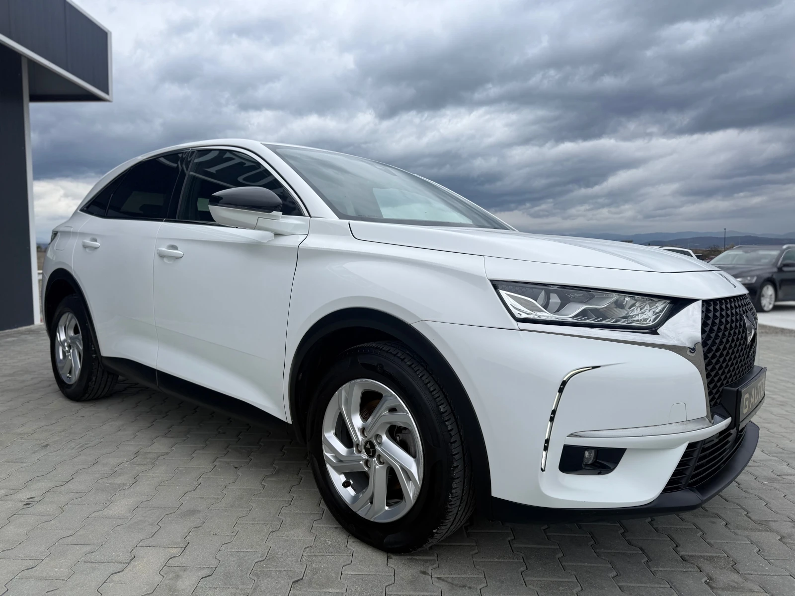 Citroen DS 7 Crossback 1.5HDI 131 ks Собствен лизинг !!!, снимка 3 - Автомобили и джипове - 54059778