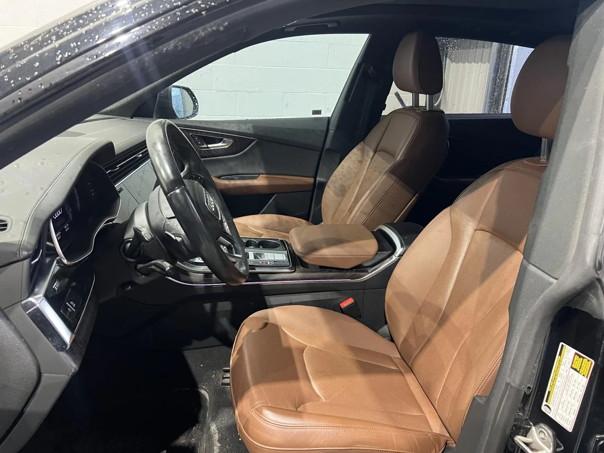 Audi Q8 55TFSI* MATRIX* 360КАМЕРА* LANE* ASSIST* , снимка 5 - Автомобили и джипове - 55566096
