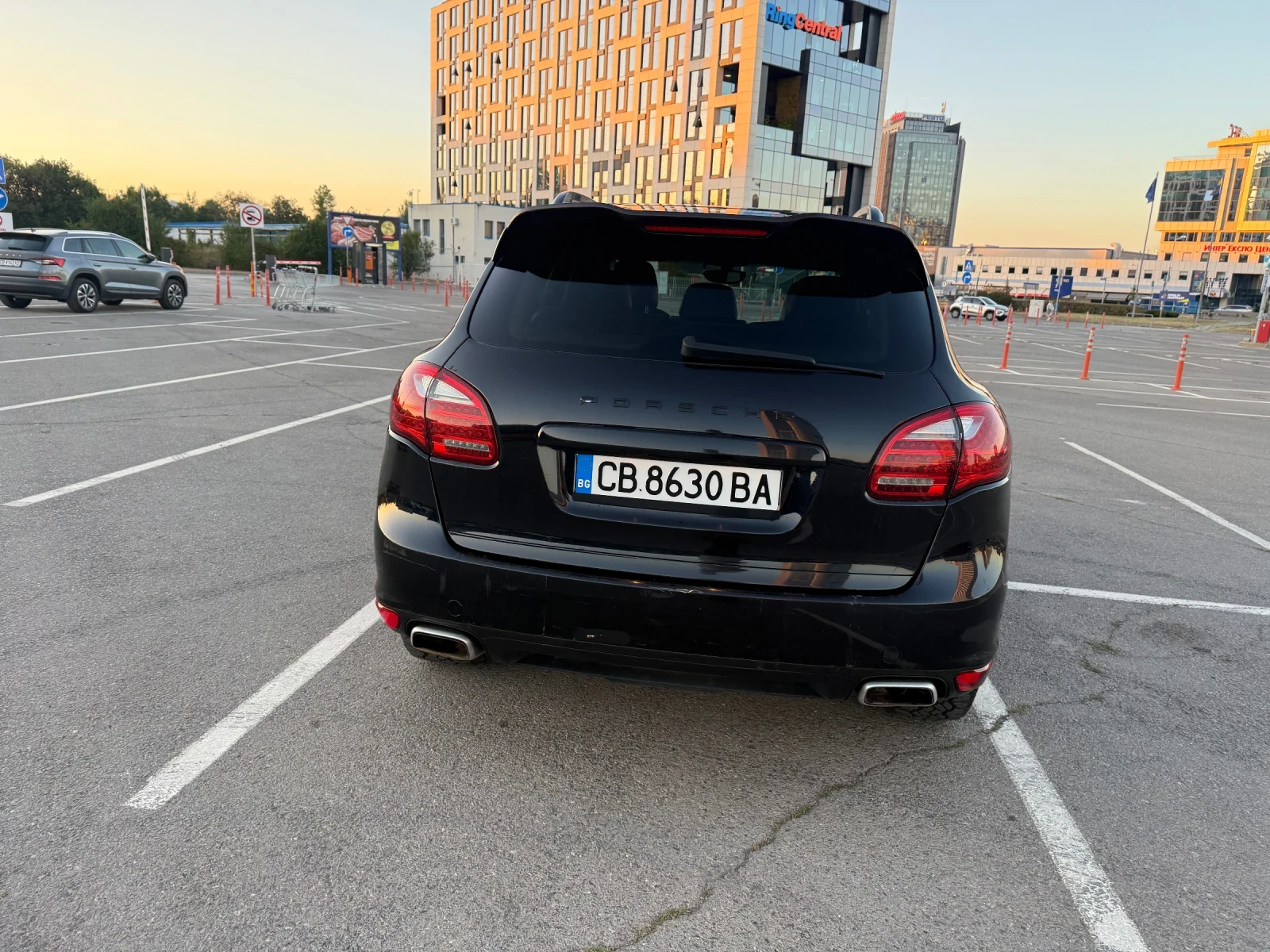 Porsche Cayenne, снимка 8 - Автомобили и джипове - 55993771