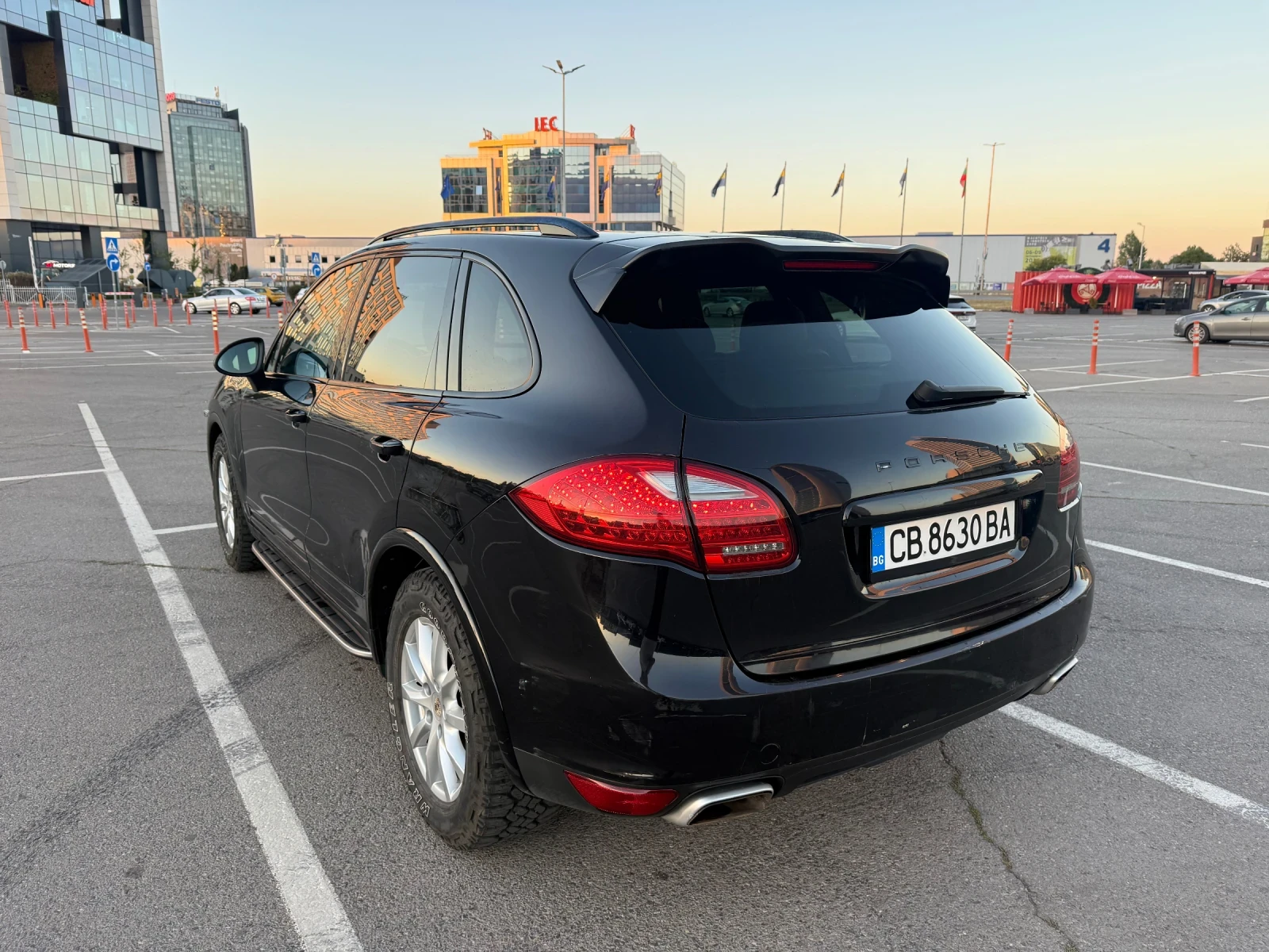 Porsche Cayenne, снимка 4 - Автомобили и джипове - 55993771