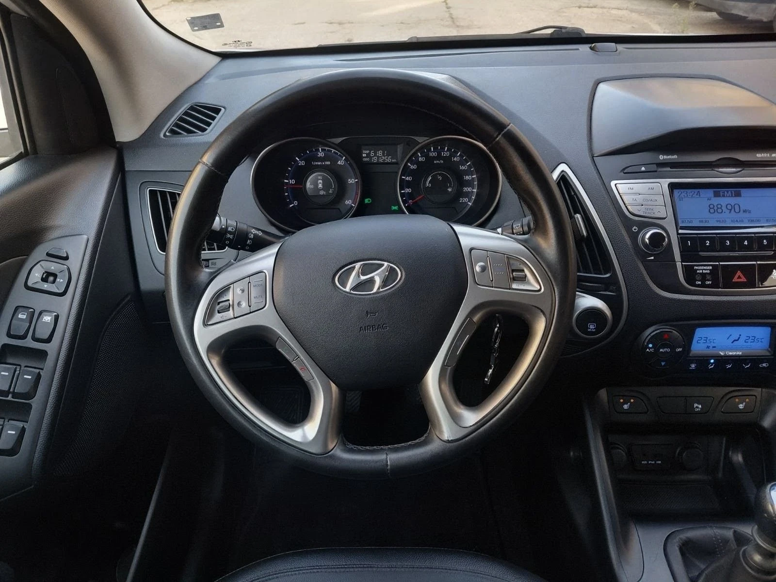 Hyundai IX35 2.0 CRDI 4x4 136�.� | Mobile.bg � ����������� 11