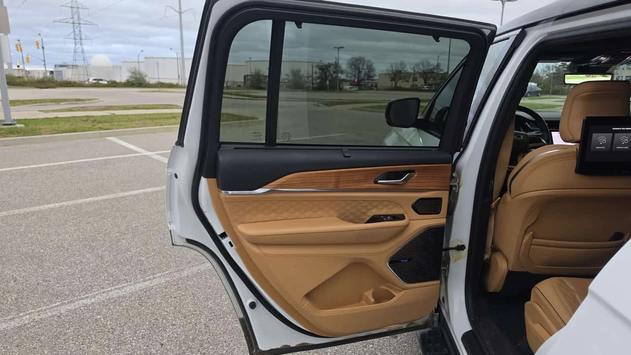 Jeep Grand cherokee  Summit Reserve * CARFAX * ��� ������������ | Mobile.bg � ����������� 12