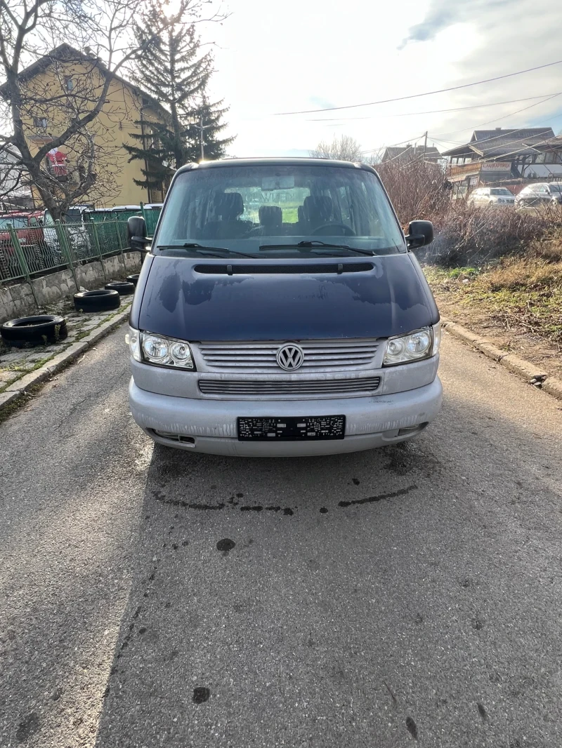 VW Caravelle 2.5TDI-102кс-6+ 1 МЕСТА-НОВ ВНОС, снимка 2 - Бусове и автобуси - 52841989